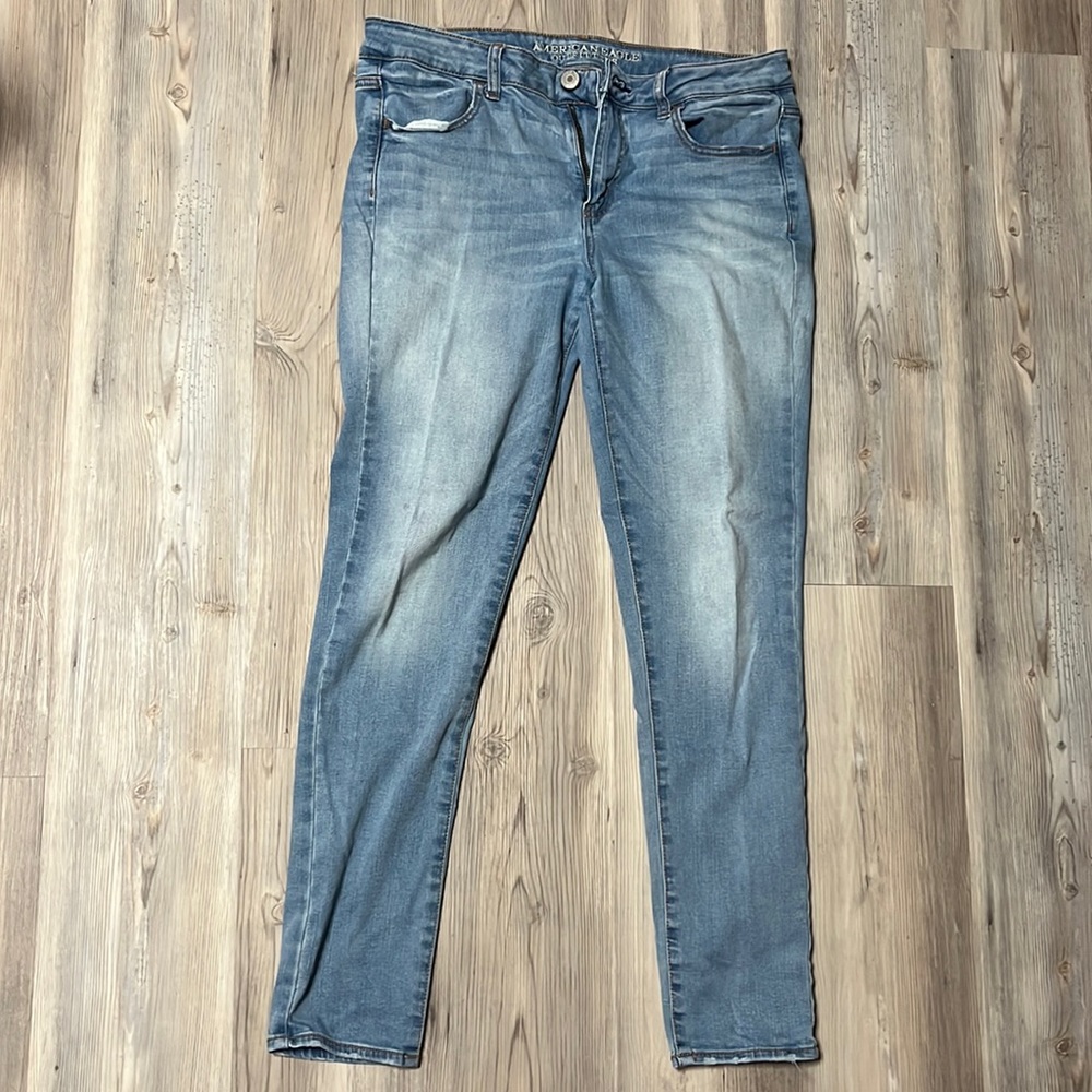 Light wash skinny jeans from American Eagle